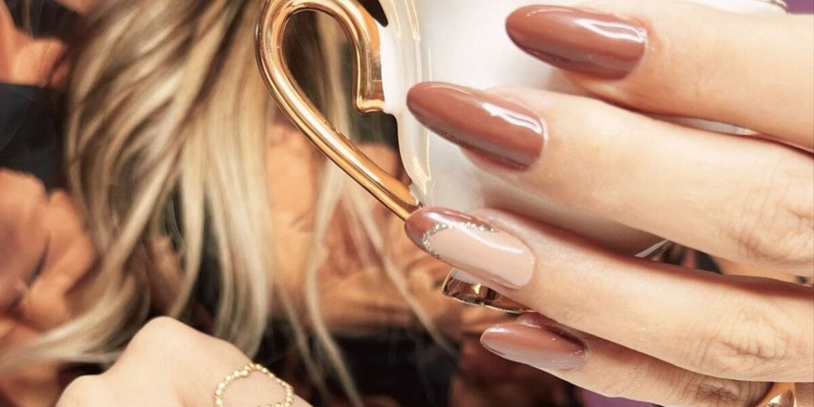 unhas nude decoradas capa