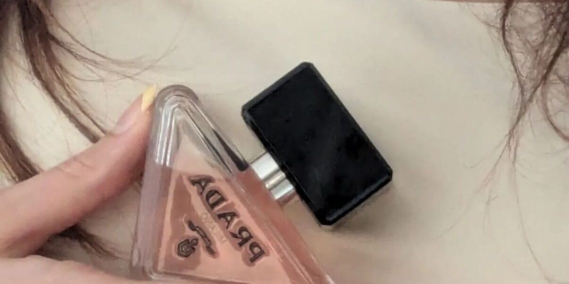 prada paradoxe capa