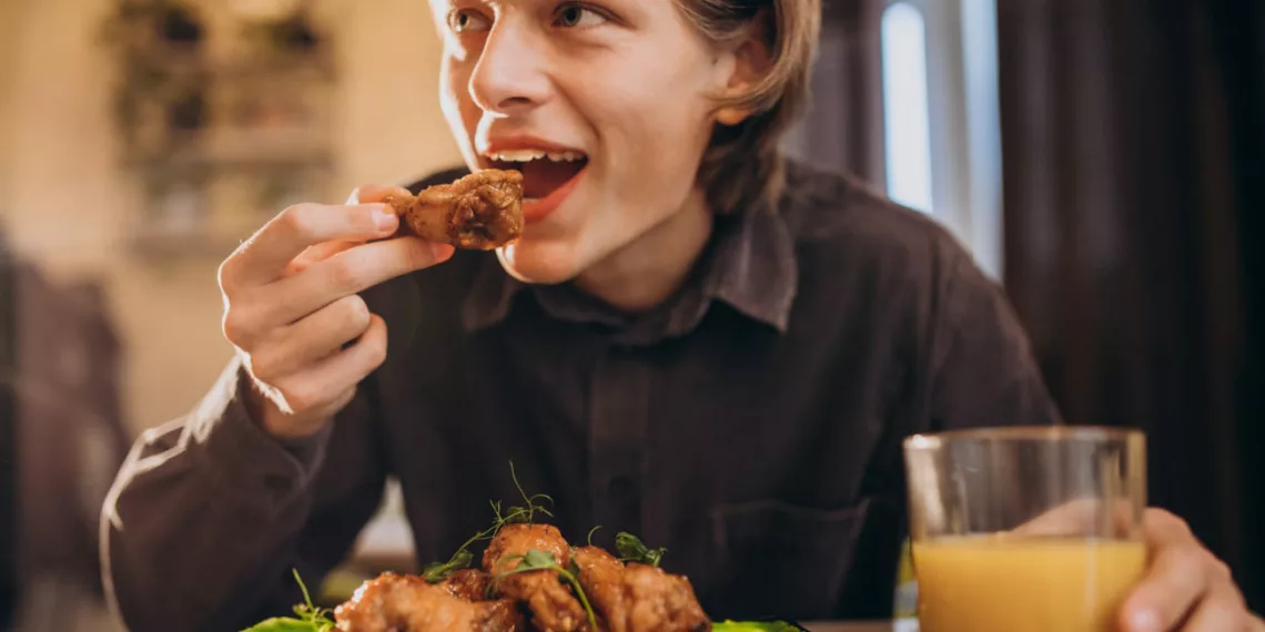 comendo carne