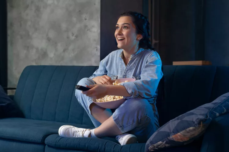 series assistidas 1 - Filmes de romance para assistir sozinha e se emocionar no sofá – seleção para sexta à noite