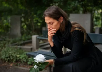 sonhar com quem ja morreu