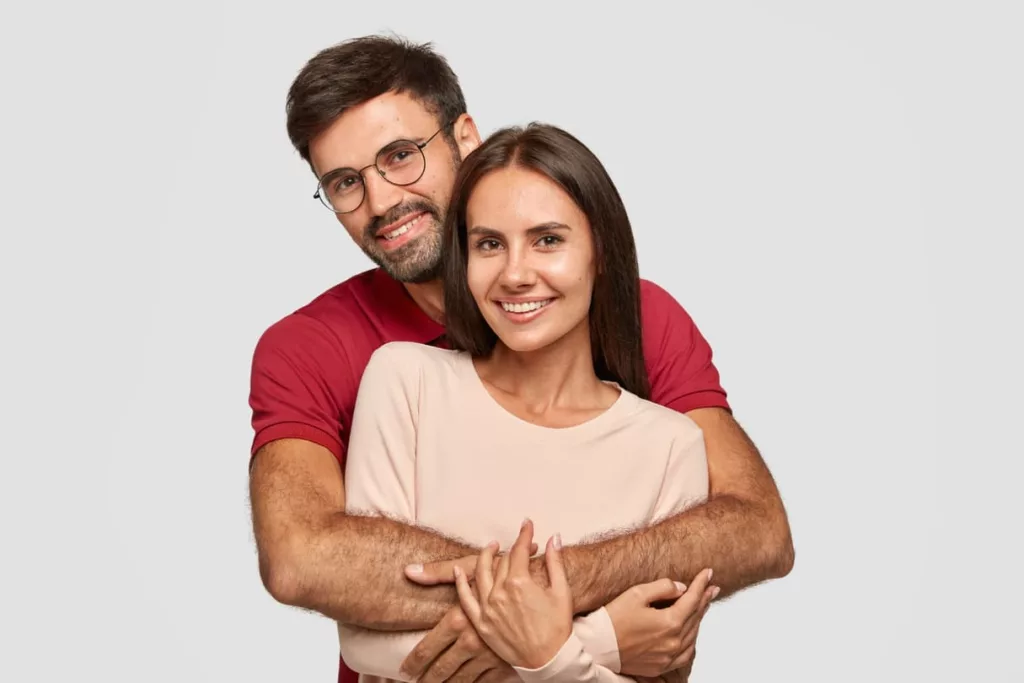 casal amor 1 - Sinais de que seu relacionamento está saudável, segundo terapeutas