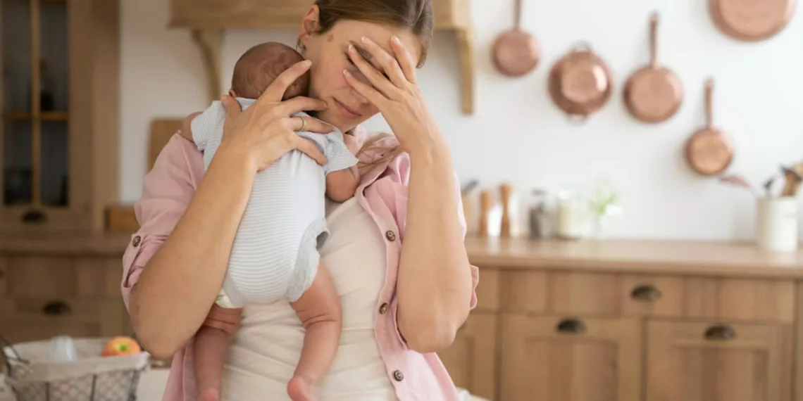 bebe chorando 1 - Seu bebê não dorme à noite? Veja como criar uma rotina do sono sem sofrimento