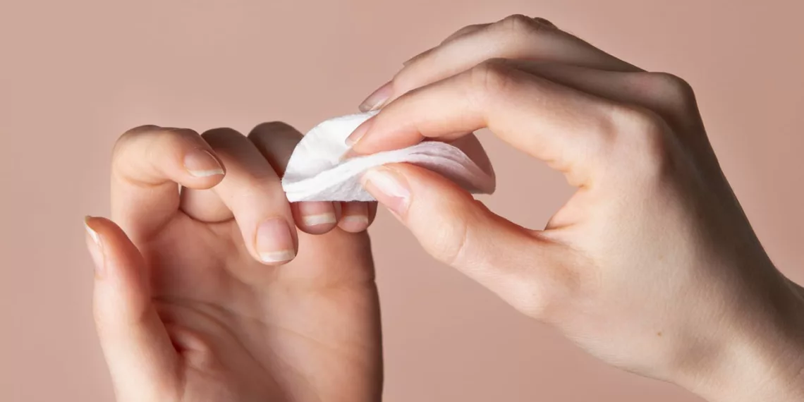 cuticula maos 1 - Cutículas ressecadas? Descubra os segredos naturais para mãos macias no inverno